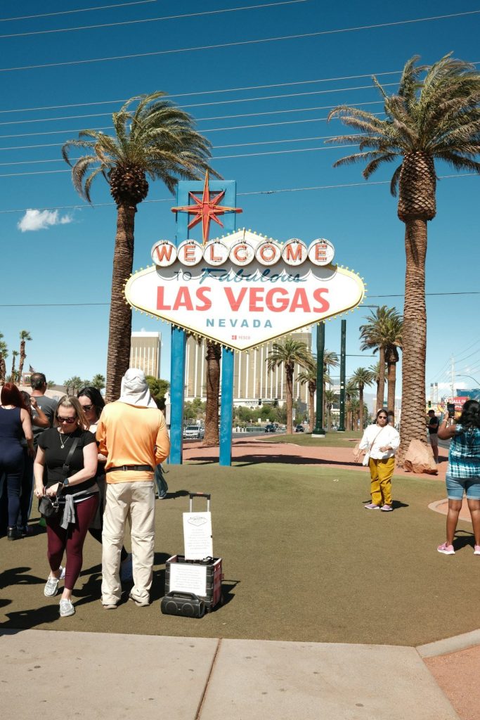 Welcome to fabulous las vegas sign with palm trees.